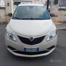 Lancia Ypsilon 1.2 69 CV 5 porte GPL Ecochic Silve