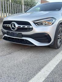 Mercedes-Benz GLA 180 d Premium Automatic