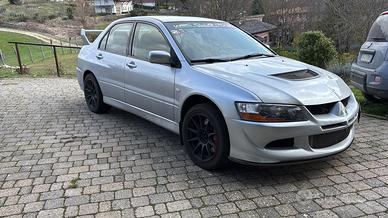 Mitsubishi lancer evolution 8