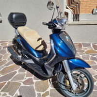 Piaggio Beverly Tourer 400