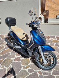 Piaggio Beverly Tourer 400