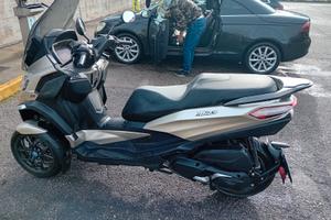Scooter Mp3  piaggio 400 hpe 2022
