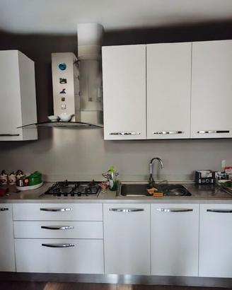 Cucina 4 metri e 30 cm