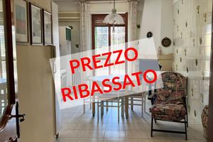 Attico con ampia veranda in zona centralissima