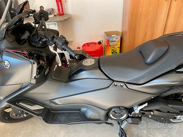 Tmax 560