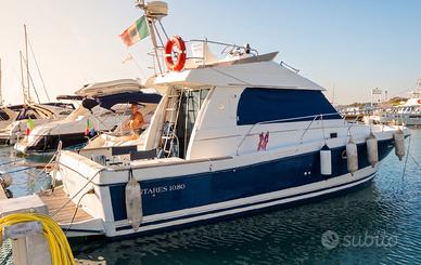 Beneteau Antares 10.80 fly bridge