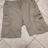 Pantalone corto cargo Mckenzie 92