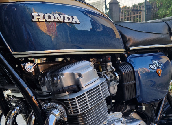Honda cb 750 four