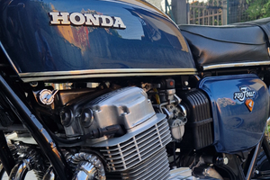 Honda cb 750 four