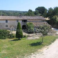 Casale di Campagna da Ristrutturare in Umbria