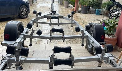Carrello rimorchio barca