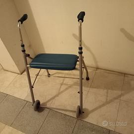 Deambulatore pieghevole con seduta 2 ruote