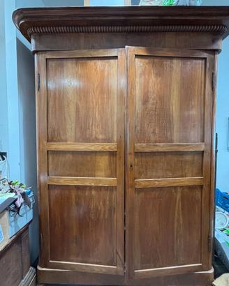 ARMADIO ANTICO
