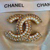 Spilla chanel