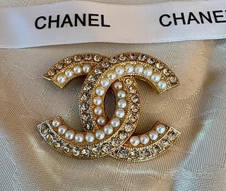 Spilla chanel