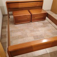 letto matrimoniale in ciliegio con comodini