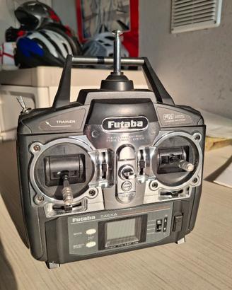 Radiocomando Futaba T4EXA FM con due riceventi 
