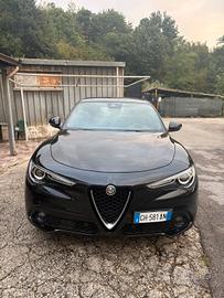 Alfa romeo stelvio 2.2 jtdm 190cv q4 2022