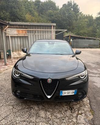 Alfa romeo stelvio 2.2 jtdm 190cv q4 2022