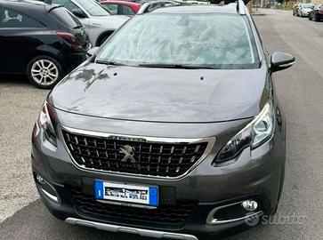 PEUGEOT 2008 BlueHDI 110 - Allure (2016)