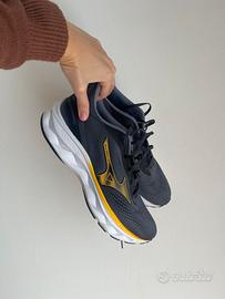 Scarpe da corsa Mizjno taglia 43, usate poco