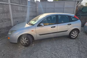Ford focus berlina 1.600   100 CV