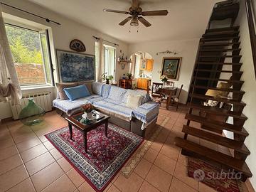 Appartamento su più livelli a Lerca