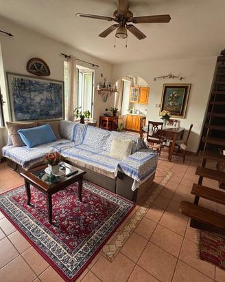 Appartamento su più livelli a Lerca