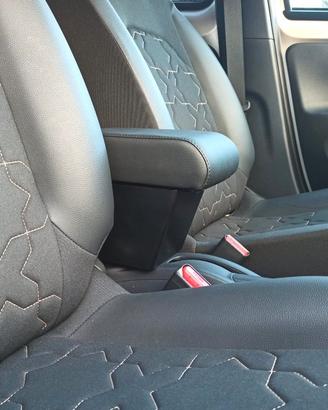 Bracciolo specifico per Toyota Aygo X