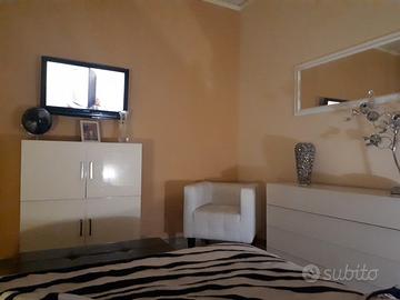 camera da letto matrimoniale completa