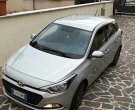 Hyundai i20 blackline - 1.2 benzina 84cv 2017