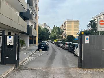 Posto auto in garage condominiale-Via Amendola 201