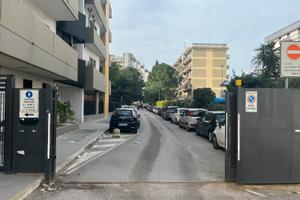 Posto auto in garage condominiale-Via Amendola 201