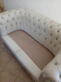 DIVANO  IN VERA PELLE