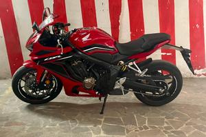 Honda CBR 650 R