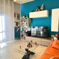 RIF. 561 - BILOCALE AL PRIMO PIANO CON CANTINA E S