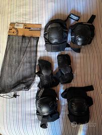 SET PROTEZIONI CORPO PER PATTINAGGIO