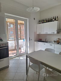 Ampia camera arredata disponibile da GIUGNO