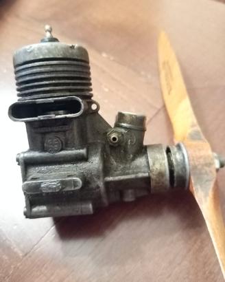 Motore d'epoca Super Tigre G20 per aeromodelli