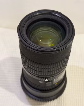Nikon 70-180 f4,5-5,6 D AF ed Micro