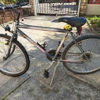 Mountain bike ragazzo da sistemare