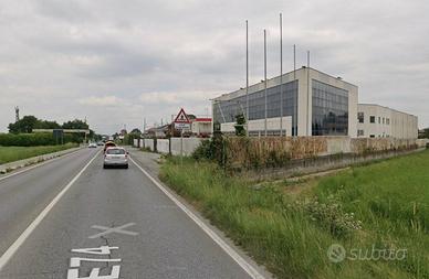 Capannone a Cuneo, corso Francia, 251