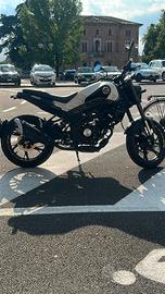 Benelli Leoncino 125cc - 4T 