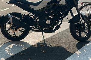 Benelli Leoncino 125cc - 4T 