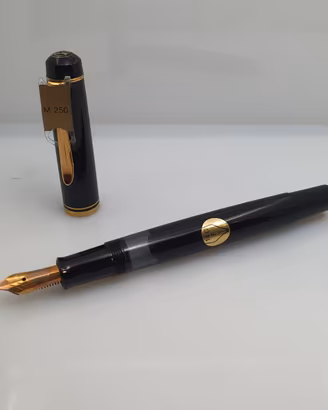 Stilografica Pelikan Souverän M250