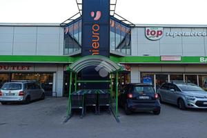 NEGOZIO A ARICCIA