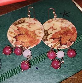 Orecchini roseè smaltati con perline