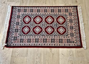 Tappeto persiano fatto a mano