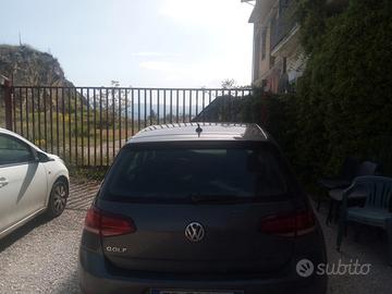 VOLKSWAGEN Golf 7.5