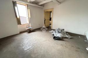 4 LOCALI A LAMEZIA TERME